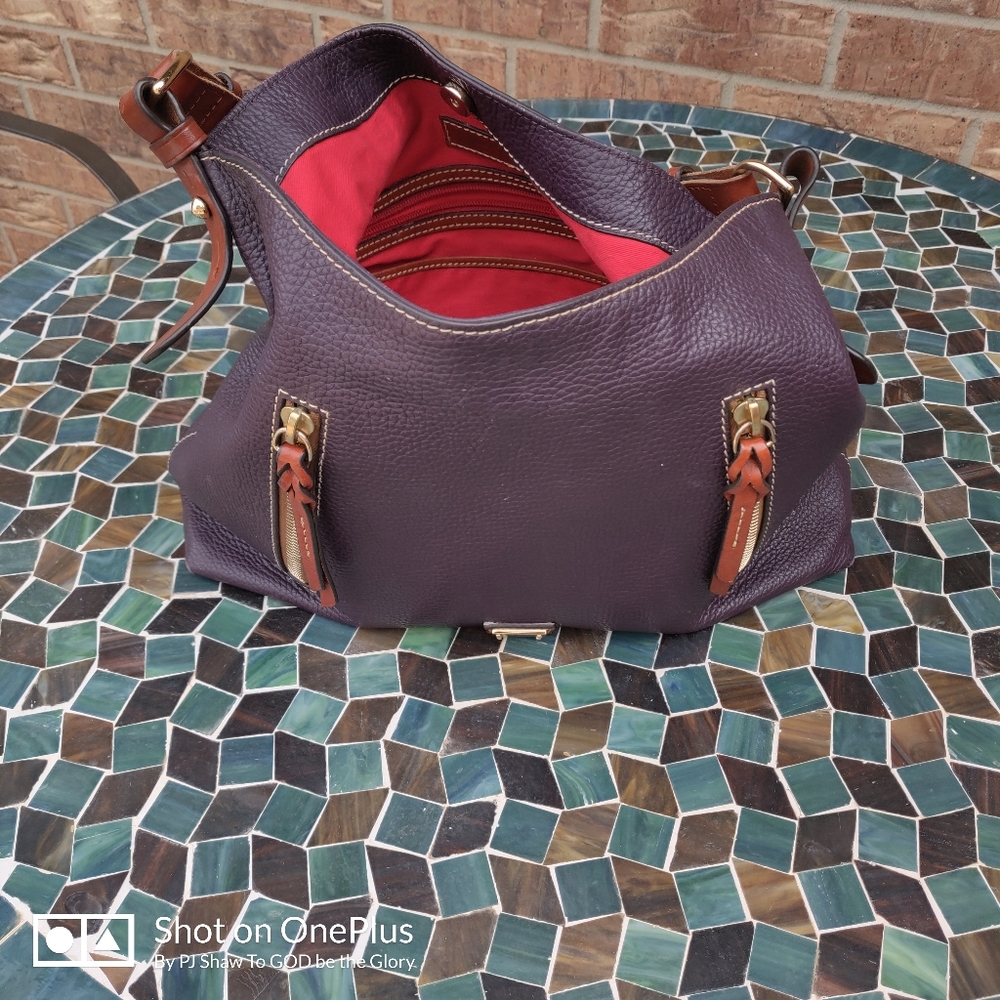 Dooney bag ( FLASH SELL)